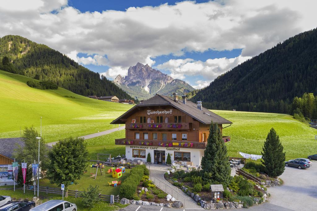 Gasthof Tuscherhof Braies  Exterior photo